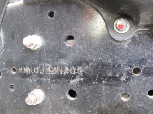 รถบรรทุก 6 ล้อ บรรทุกตู้ ยี่ห้อ HINO  136 แรงม้า