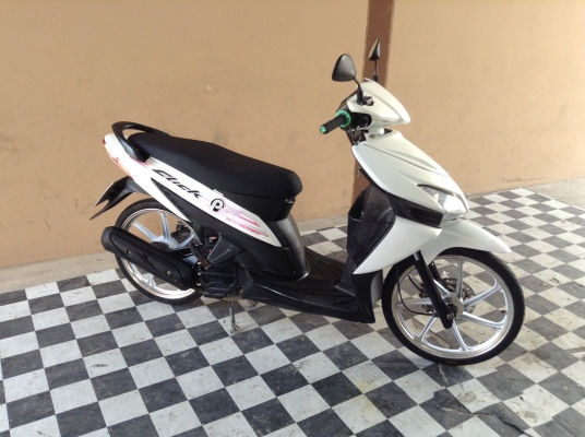 ขาย!!!ฮอนด้าคลิ๊ก ล้อแม๊ก ปี50 รถเครื่องดีคับ มีเล่มทะเบียนครบ ภาษีไม่หมด