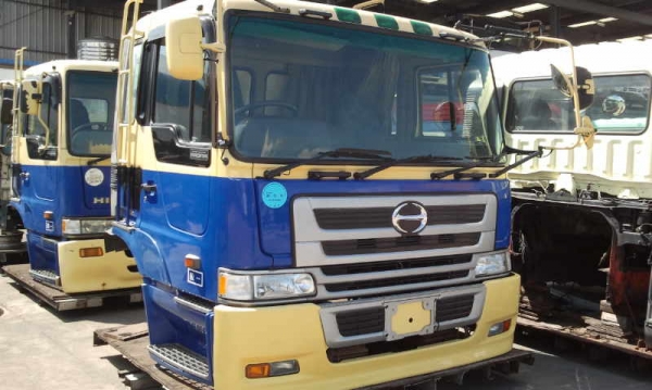 หัวเก๋ง 10 ล้อ HINO PROFIA อุปกรณ์ครบ ราคาพิเศษ!!!