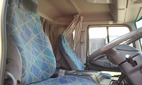 หัวเก๋ง 10 ล้อ HINO PROFIA อุปกรณ์ครบ ราคาพิเศษ!!!