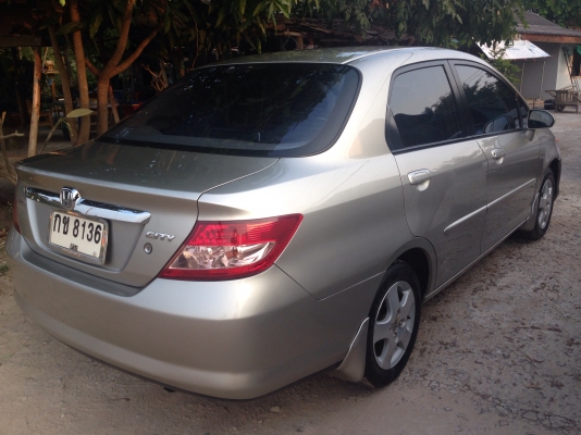 ฟรีดาวน์ ออกรถไม่ต้องใช้เงินซักบาทครับ HONDA CITY i-DSI 1.5 AT ปี 2005 รถสวยจัดเดิมๆ เครื่องแห้งแรงดี ภายในเก๋งคอนโซลสวยครบ CD MP3 เบาะหุ้มหนัง พ.เพาเวอร์ ก.ไฟฟ้า กุญแจรีโมท ช่วงล่างแน่น ล้อแม็กลายสวย เอกสารทะเบียนครบพร้อมโอน ราคาต่อรองได้ครับ