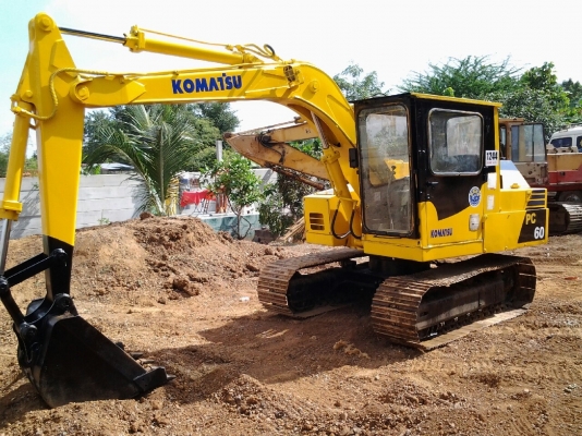 ขายรถขุด-ดัน KOMATSU  pc 60 ( 10HT)(มีVDOให้ชม) รถเก่านอก สภาพพร้อมใช้งาน มีเอกสารแจ้งจำหน่าย