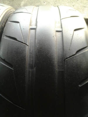 ขายเศษยาง NITTO NT05 ปี10 ดอกเต็ม ๆ สวย ๆ ครับ