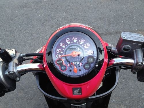 SCOOPY I ตัวใหม่ล่าสุดล้อแม็คซ์ ลายJEANS LOVERรถปี2013รถ4เดือนวิ่ง2xxxโลสวยสภาพป้ายแดง