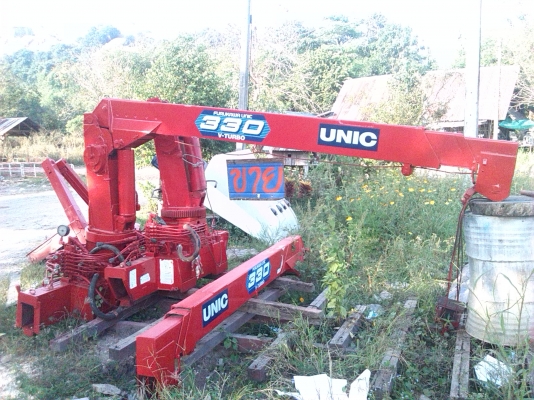 ขายเครนยูนิค 3 ตันขาสูง