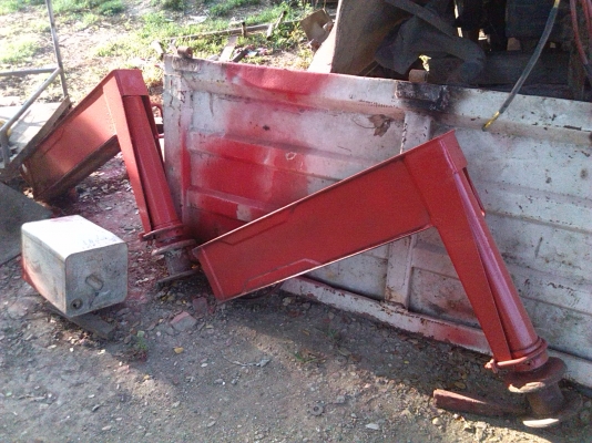 ขายเครนยูนิค 3 ตัน ท้องเหลี่ยม