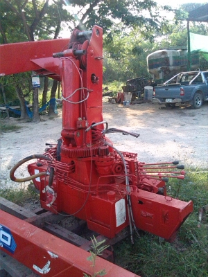 ขายเครนยูนิค 3 ตัน ท้องเหลี่ยม