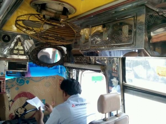 รถบัส ยี่ห้อ BENZ  ยาว 12 เมตร