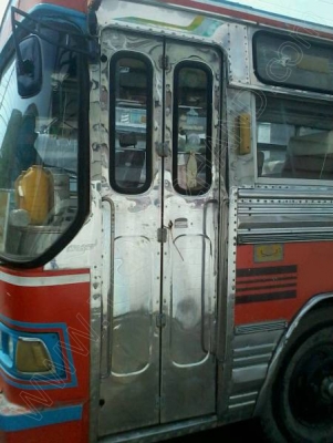 รถบัส ยี่ห้อ BENZ  ยาว 12 เมตร