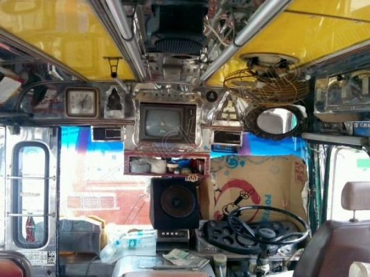 รถบัส ยี่ห้อ BENZ  ยาว 12 เมตร