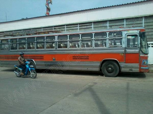 รถบัส ยี่ห้อ BENZ  ยาว 12 เมตร