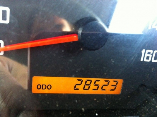 ISUZU FRR 210 แรง กระบะดั๊มสามมิตร