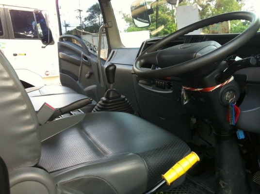 ISUZU FRR 210 แรง กระบะดั๊มสามมิตร