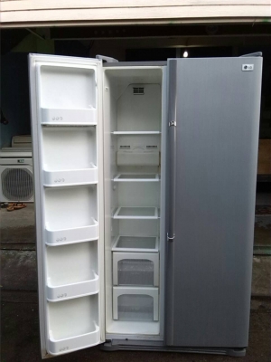 **** ตู้เย็น 2 ประตู เบอร์5 ขายถูก ****