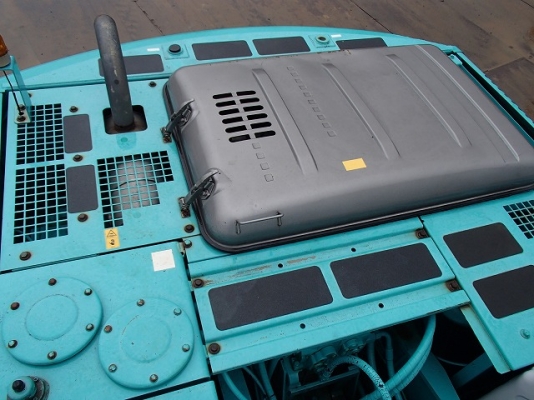 รถแบคโฮเก่าญี่ปุ่น Kobelco SK200-6E (mark 6 - YN08)