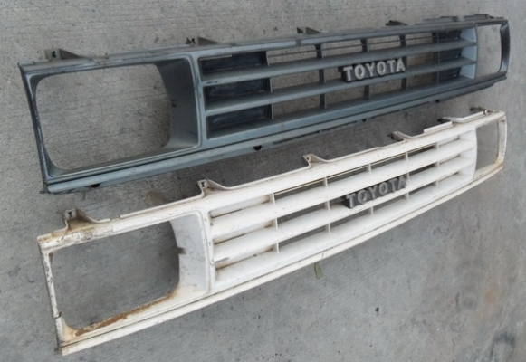 กระจังหน้า ของTOYOTA HERO เป็นอะไหล่ครับ