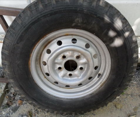 ล้อ  กะทะเหล็ก ล้อแม็กมีเป็นชุด  และเป็นคู่