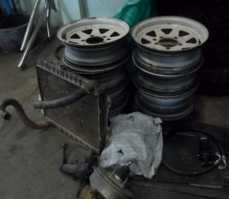 ล้อ  กะทะเหล็ก ล้อแม็กมีเป็นชุด  และเป็นคู่