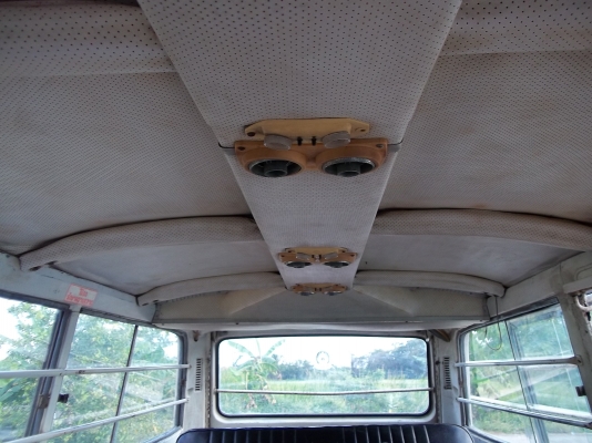 รถตู้ โตโยต้า โบราณ