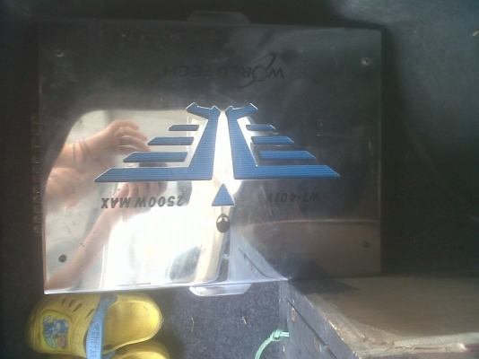 ขายพาวเวอร์ เวิลดเทค คลาส ab 4ch 1200 บาทครับ (ไม่มีฝาหลัง)