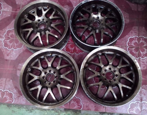 ขายแม็ก Spaco ขอบ 17 หนึ่งชุด 4500 บาท