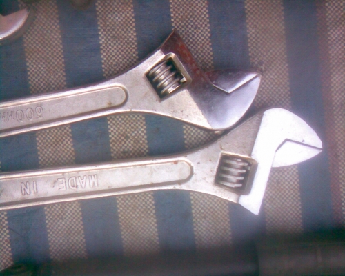 ประแจเลื่อน 24 นิ้ว