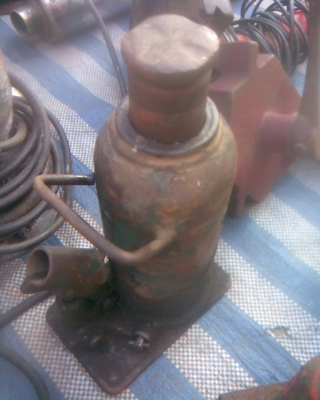 แม่แรง 15 ตันญี่ปุ่น