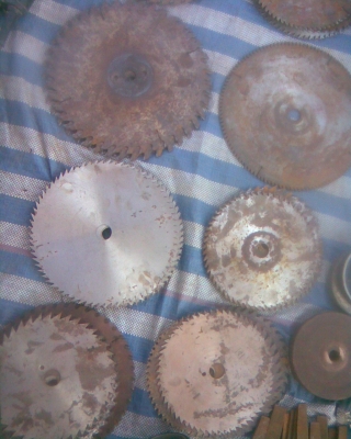 ใบเลื่อยครับ