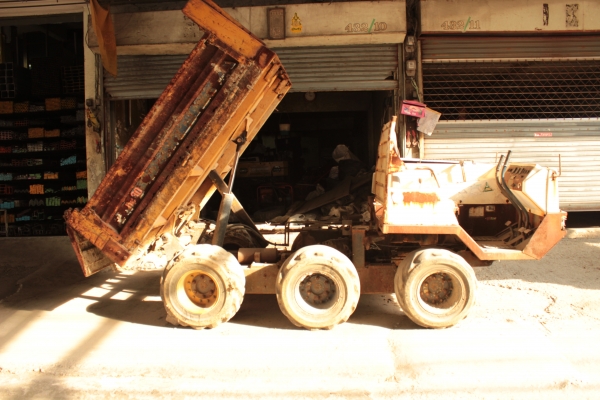 ขายรถดั้มเปอร์ เครื่องMITSUBISHI hd30 3สูบ ล้อยาง ขับเคลื่อน6ล้อ รับน้ำหนักได้3ตัน ราคา 260,000บาท