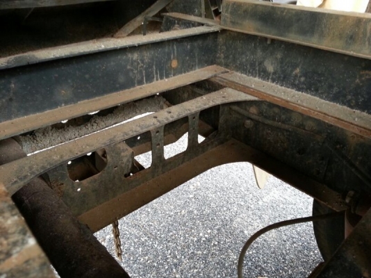 รถฮีโน่ 6 ล้อดั้ม 170 แรงม้า ปี 50  ( รถวิ่ง 4x,xxx กม. )   สนใจติดต่อ 081 - 6079515