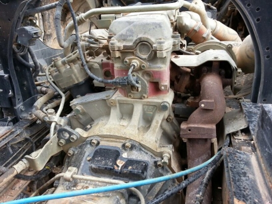 รถฮีโน่ 6 ล้อดั้ม 170 แรงม้า ปี 50  ( รถวิ่ง 4x,xxx กม. )   สนใจติดต่อ 081 - 6079515