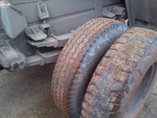 รถฮีโน่ 6 ล้อดั้ม 170 แรงม้า ปี 50  ( รถวิ่ง 4x,xxx กม. )   สนใจติดต่อ 081 - 6079515