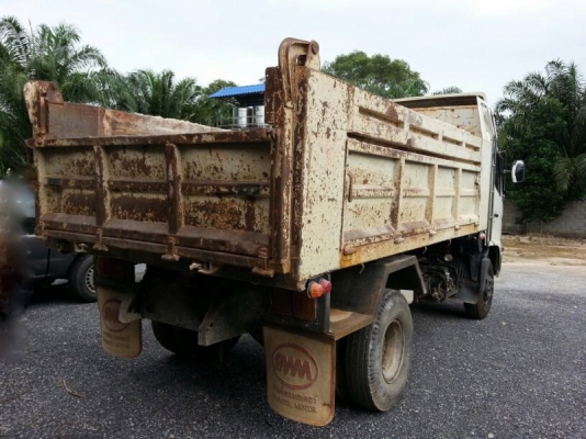 รถฮีโน่ 6 ล้อดั้ม 170 แรงม้า ปี 50  ( รถวิ่ง 4x,xxx กม. )   สนใจติดต่อ 081 - 6079515