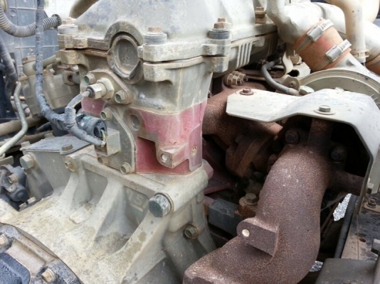 รถฮีโน่ 6 ล้อดั้ม 170 แรงม้า ปี 50  ( รถวิ่ง 4x,xxx กม. )   สนใจติดต่อ 081 - 6079515