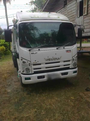 รถอีซูซุ 6 ล้อดั้ม NPR 150 แรงม้า ปี 54   สนใจติดต่อ 081 - 6079515