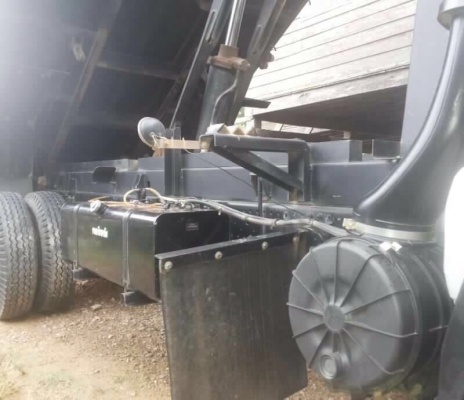 รถอีซูซุ 6 ล้อดั้ม NPR 150 แรงม้า ปี 54   สนใจติดต่อ 081 - 6079515