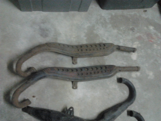 ขายท่อวิบาก kawasaki ke 2ใบ suzuki ts 3ใบ(ท่อแซค)