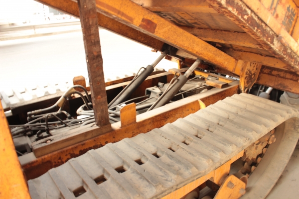 ขายดั้มเปอร์ตีนตะขาบ MOROOKA MST-300 ราคา 260,000บาท ขายดั้มเปอร์ตีนตะขาบ MOROOKA MST-300 ราคา 260,000บาท