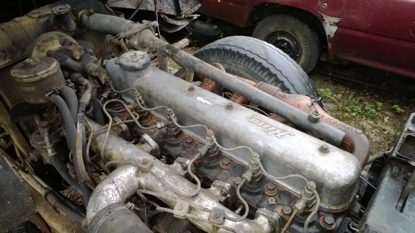 (ขายไปลำปาง)HINO KL300 6ล้อดั้มยิงหน้า ยาง900 รถเดิมๆคัสซีสวย เครื่อง เกียร์เดิม มีเล่มทะเบียนพร้อม