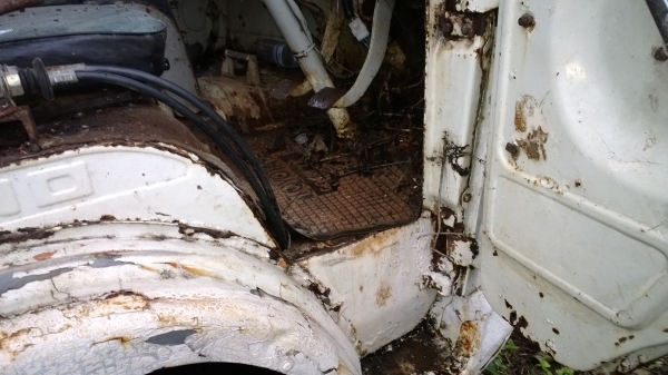 (ขายไปลำปาง)HINO KL300 6ล้อดั้มยิงหน้า ยาง900 รถเดิมๆคัสซีสวย เครื่อง เกียร์เดิม มีเล่มทะเบียนพร้อม