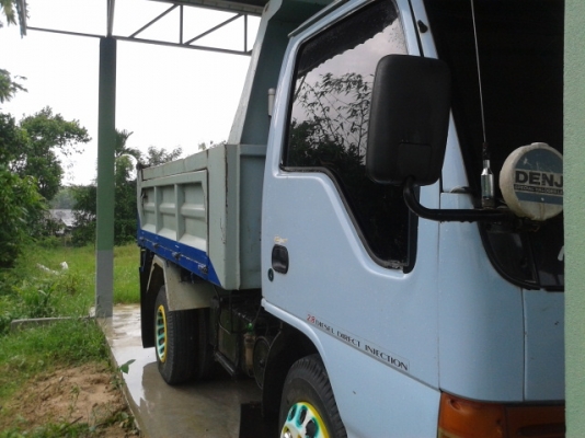 อีซุสุหกล้อดั้ม  88แรงม้า  เครื่องแรง  คัชซี่สวย  ใช้งานคล่องตัว  เล่มพร้อมโอน