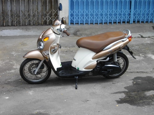 ขาย Jelato 125cc.หัวฉีด สีน้ำตาล สวยแจ่ม เครื่องเยี่ยม ขับดีมาก รับประกันศูนย์5ปี 18500 บาท ขาย Jelato 125cc.หัวฉีด สีน้ำตาล สวยแจ่ม เครื่องเยี่ยม ขับดีมาก รับประกันศูนย์5ปี 18500 บาท