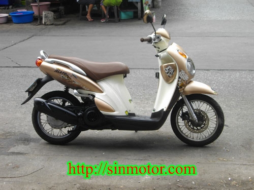 ขาย Jelato 125cc.หัวฉีด สีน้ำตาล สวยแจ่ม เครื่องเยี่ยม ขับดีมาก รับประกันศูนย์5ปี 18500 บาท ขาย Jelato 125cc.หัวฉีด สีน้ำตาล สวยแจ่ม เครื่องเยี่ยม ขับดีมาก รับประกันศูนย์5ปี 18500 บาท