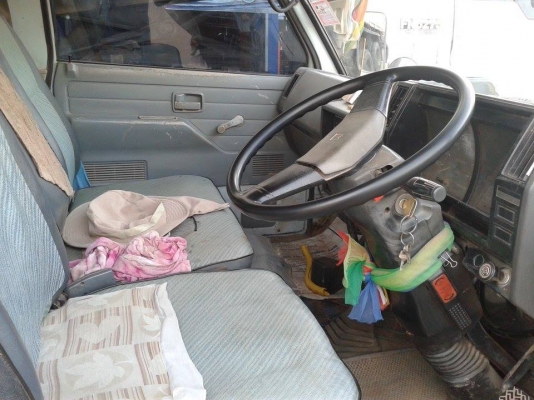 ขาย 6 ล้อ ดั้ม ISUZU 115 เเรง