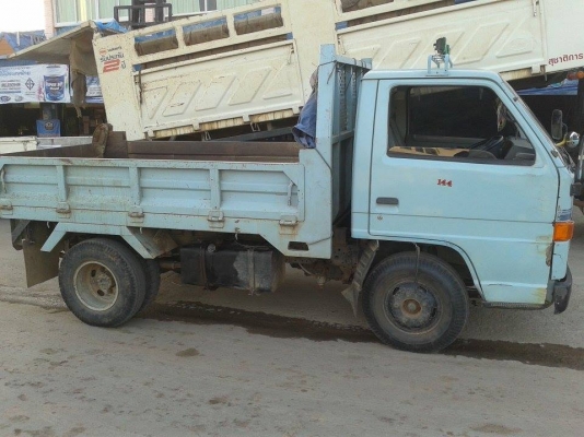 ขาย 6 ล้อ ดั้ม ISUZU 115 เเรง