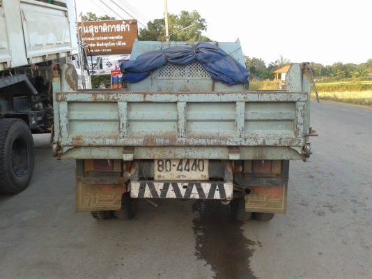 ขาย 6 ล้อ ดั้ม ISUZU 115 เเรง
