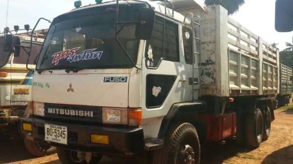 ขายด่วนไอ้หลงโบสองเพลาดั้มสิบสปีดFN527MTF4668 สภาพพร้อมใช้จริงโทร0801515451 0811838154