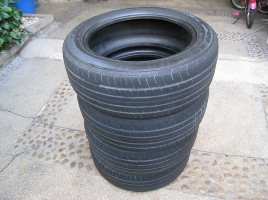 ยางDunlop 185/55 R15 ปี2010