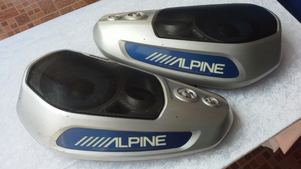 ลำโพงกล่อง Alpine ขับแยก เบส กลาง แหลม