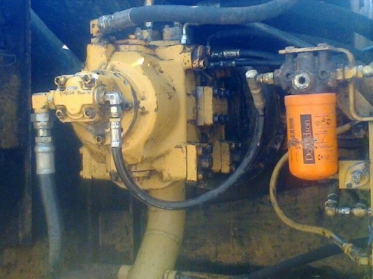 ขายรถแบคโฮ CAT 320 V2 ขายรถแบคโฮ CAT 320 V2